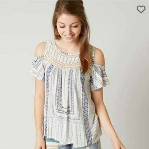 NWT Lucky Brand Cold Shoulder Top